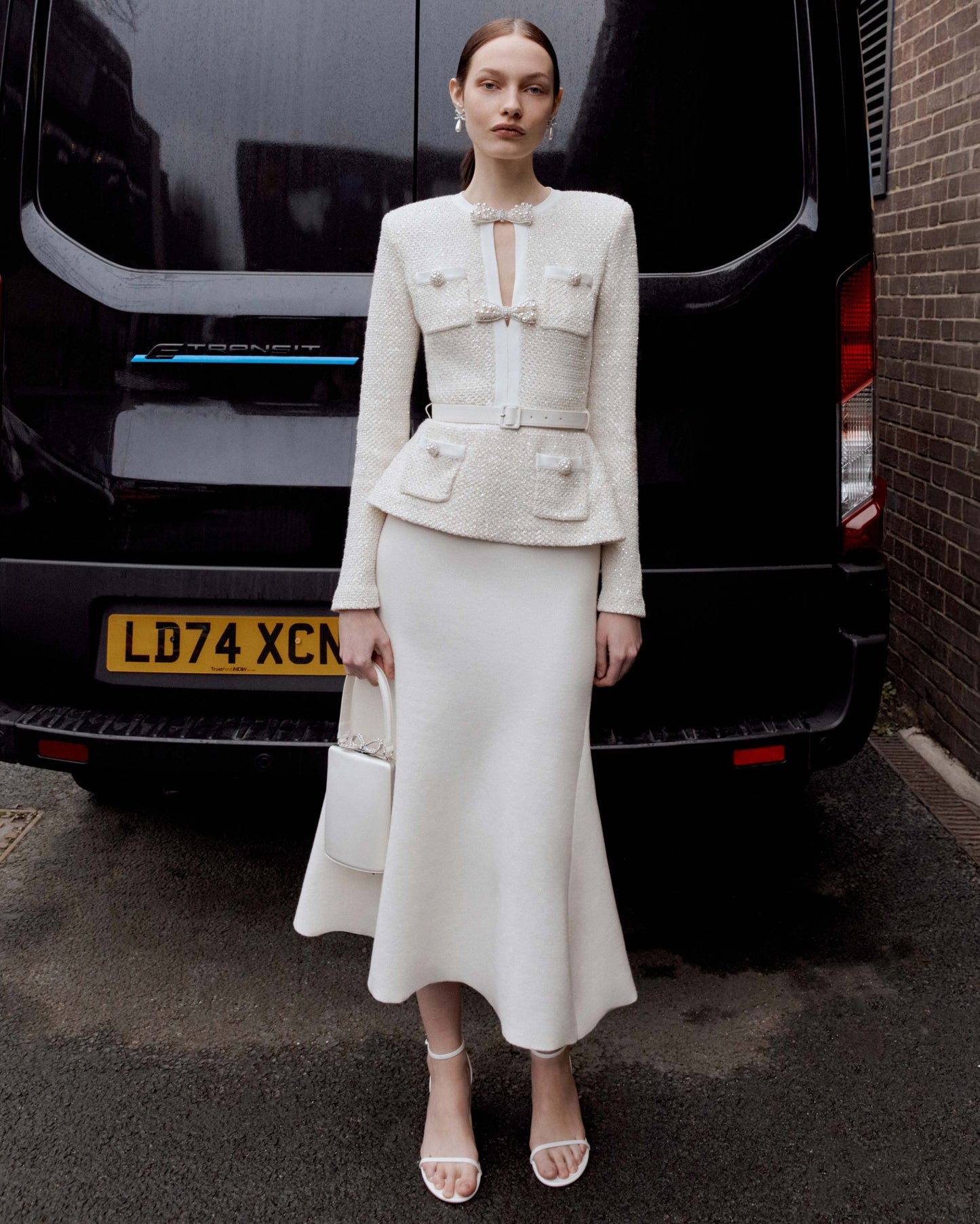 Krem Pullu Örgü Midi Elbise