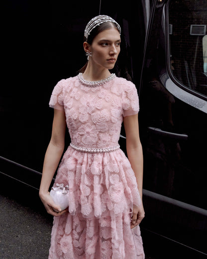 Pembe Süslemeli Tül Uzun Elbise