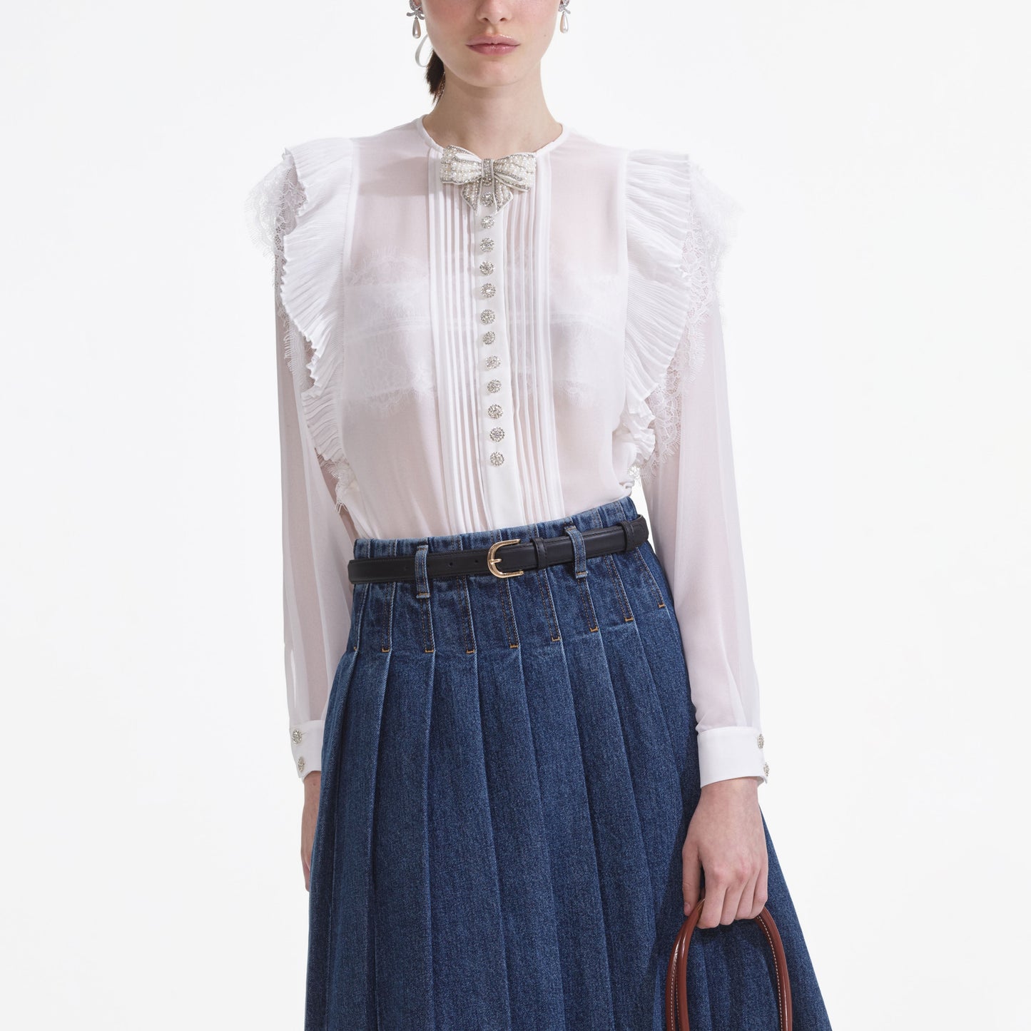 Beyaz Şifon Volanlı Üst