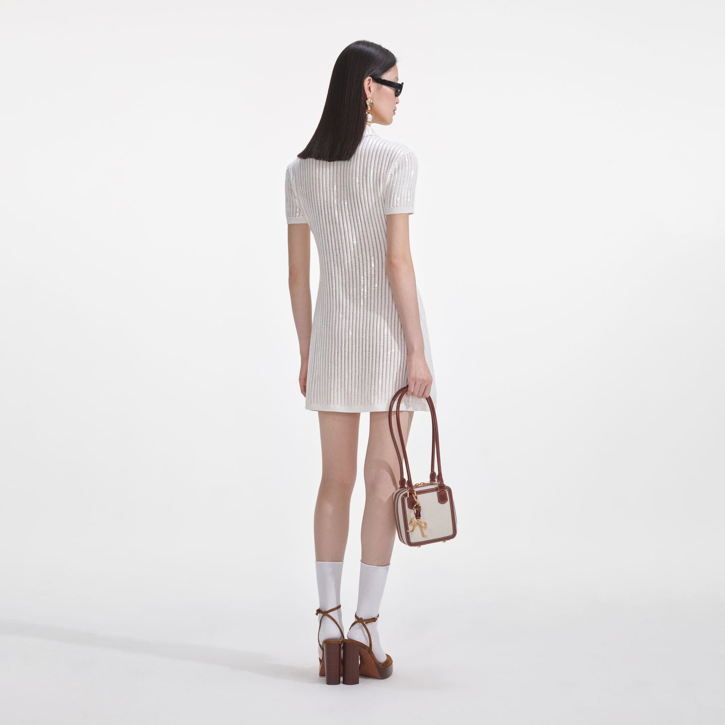 Beyaz Pullu Tığ İşi Mini Elbise