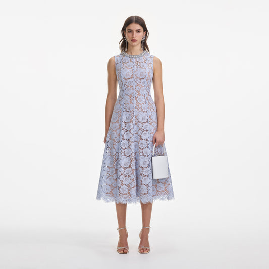 Mavi İnce Dantel İnci Midi Elbise