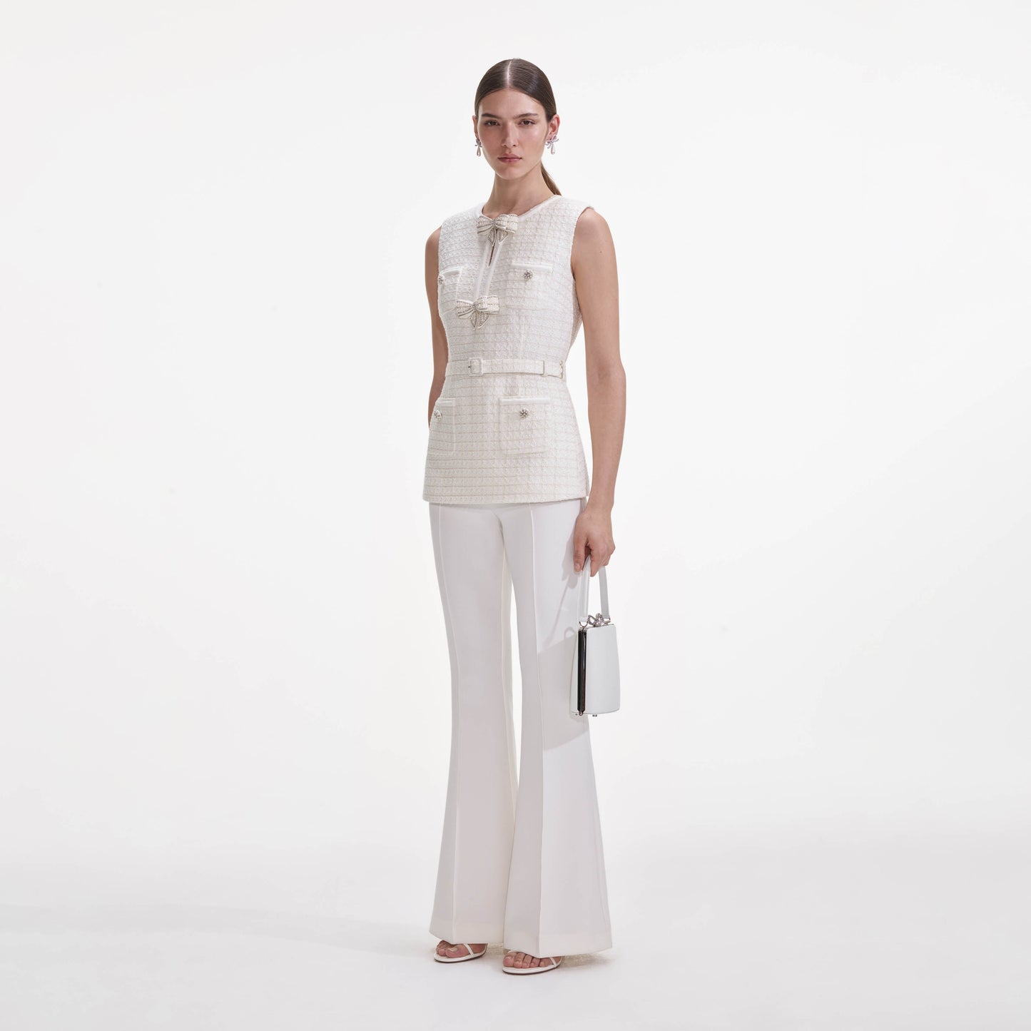 Krem Buklet Fiyonklu Tulum