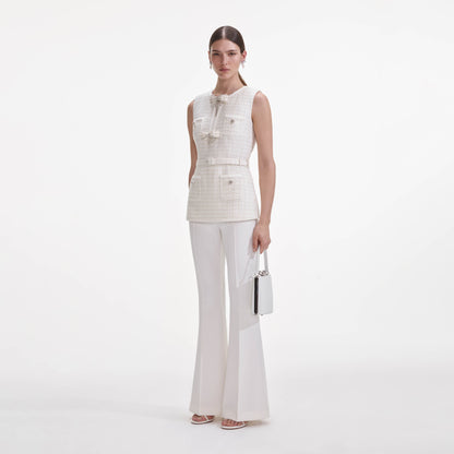 Krem Buklet Fiyonklu Tulum