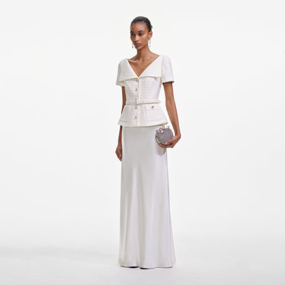 Krem Bukle Detaylı Uzun Elbise