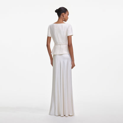 Krem Bukle Detaylı Uzun Elbise