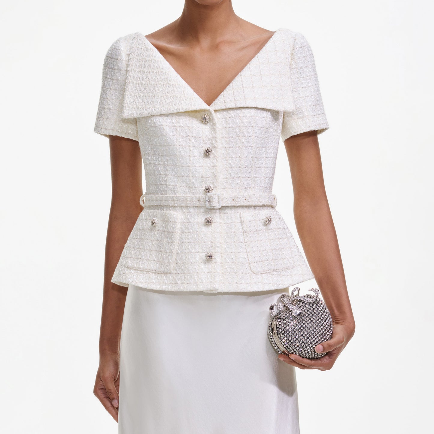 Krem Bukle Detaylı Uzun Elbise