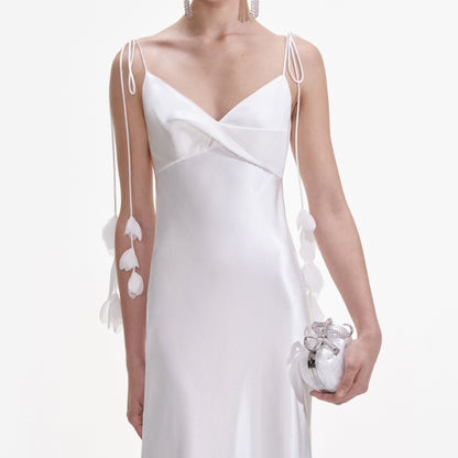 Beyaz Saten Çiçekli Midi Elbise