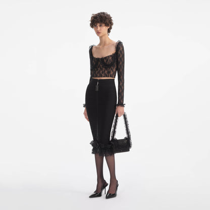 Siyah Dantel Volanlı Üst