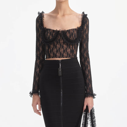 Siyah Dantel Volanlı Üst